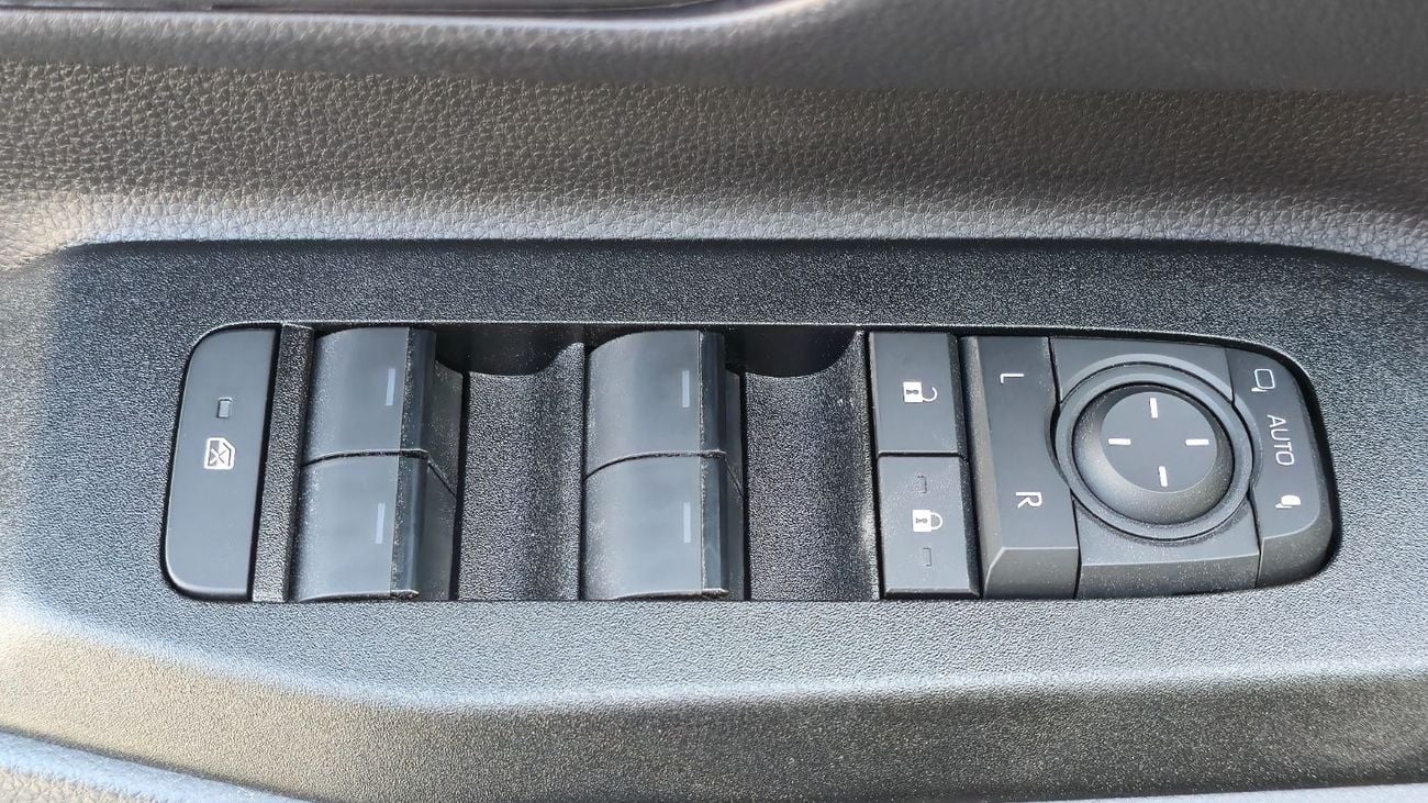 تويوتا برادو TOYOTA PRADO PETROL 2.4T   URBAN - E BASIC - 2025 MODEL - BLACK INSIDE BLACK