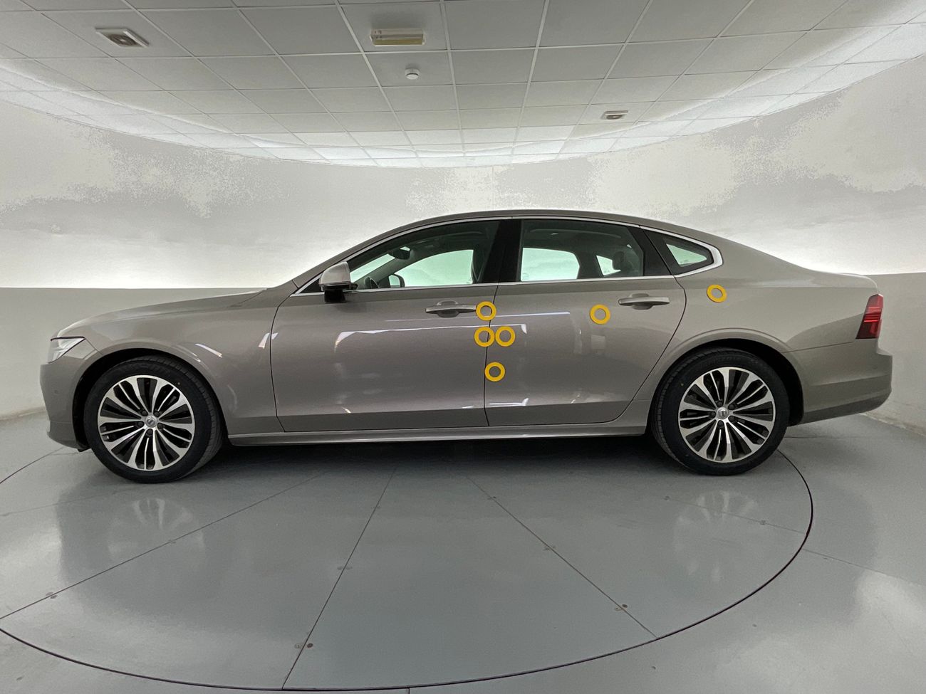 فولفو S90 B5 Momentum | سنة ضمان مجانية | خالية من أضرار الفيضانات