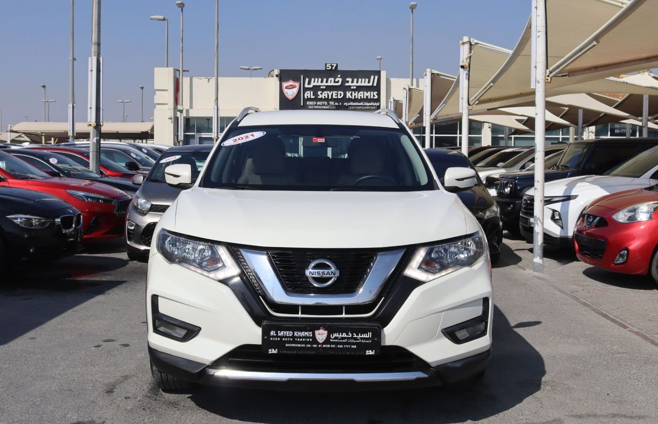 نيسان إكس تريل نيسان إكستريل -2021 - خليجى -  بدون حوادث - 2.5L- 4WD - ممشى قليل  بحاله ممتازه