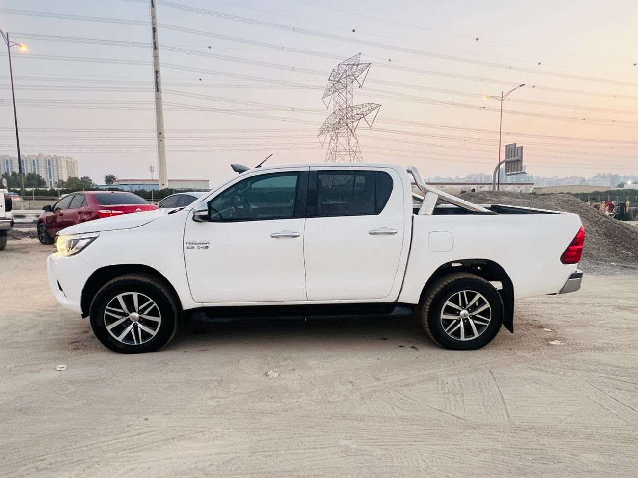 تويوتا هيلوكس DIESEL 2.8 LITER ,RIGHT HAND DRIVE ,AUTO TRANSMISSION ,ONLY FOR EXPORT