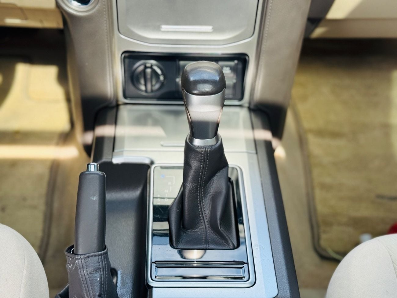 تويوتا برادو Toyota Prado Model 2022 fuel petrol cylinder 6 colour white Gear Automatic