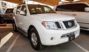 Nissan Pathfinder SE