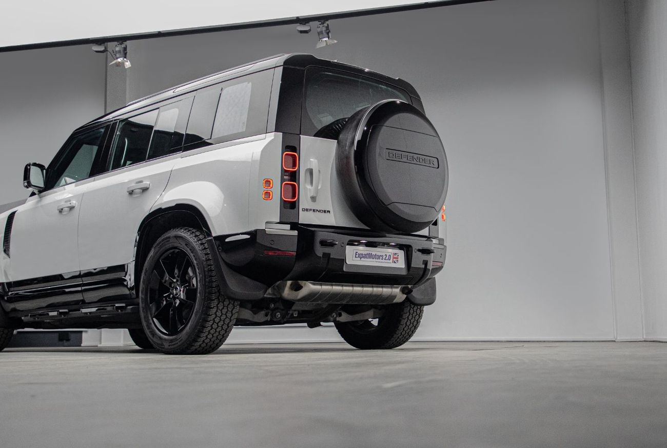 Land Rover Defender P300 110 2.0L (5 Seater)