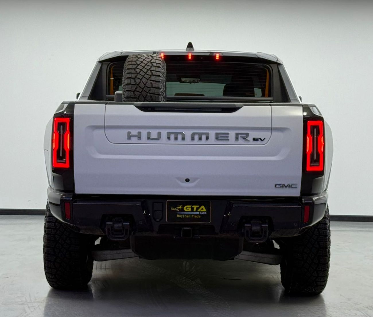 GMC Hummer EV 2024 GMC Hummer 3X, 2027 GMC Warranty, 2029 GMC Service Pack, Very Low Km, Fully Loaded, GCC