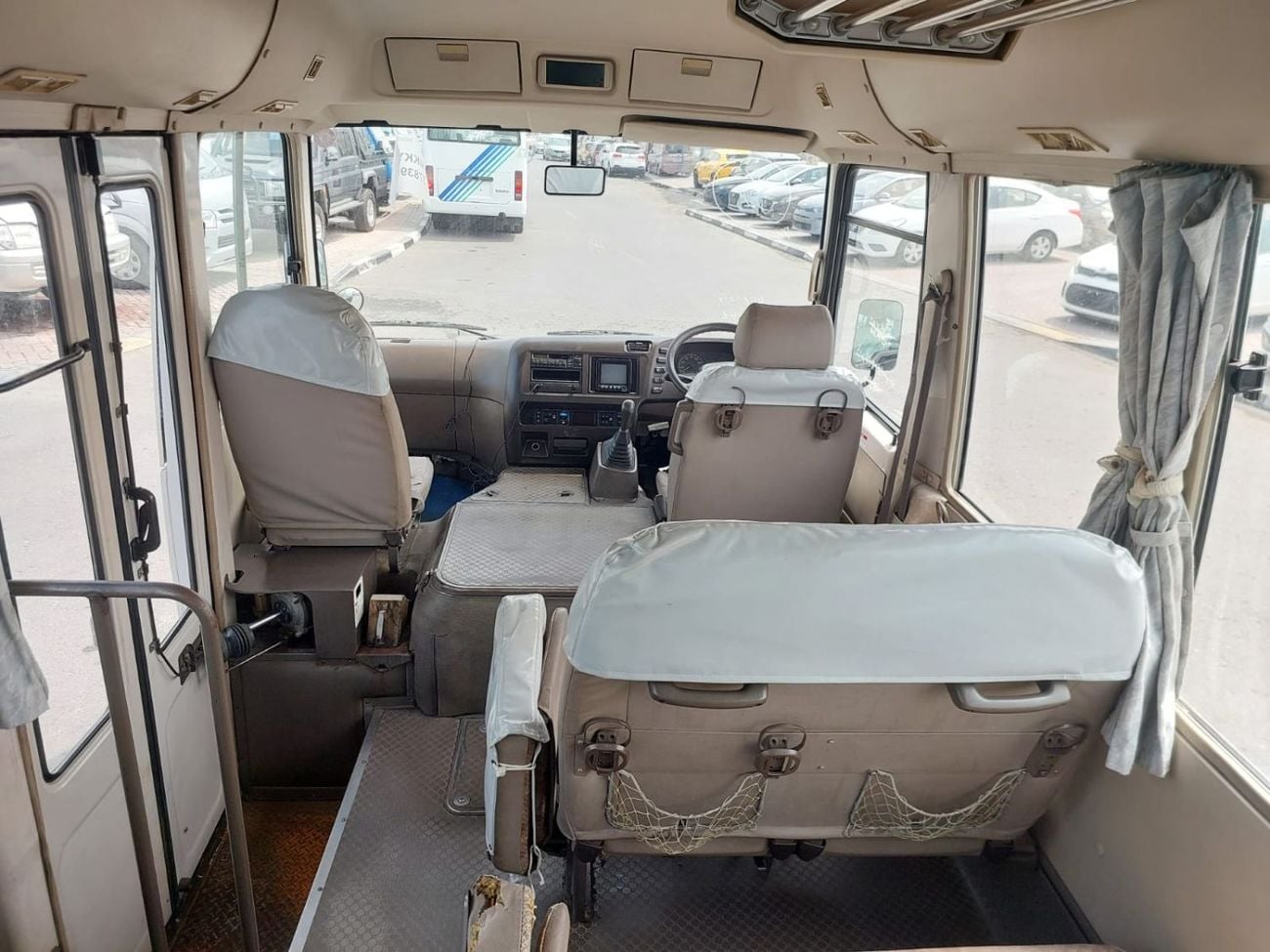 ميتسوبيشي روزا (RAMADAN OFFER) MITSUBISHI ROSA BUS RHD 1998 MODEL 5.2 L DIESEL MANUAL(PM00446)