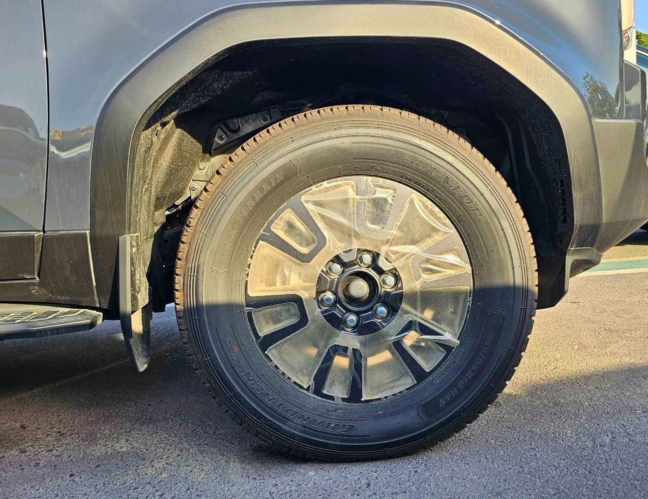 Toyota Prado ALL ROUNDER / 2.4L PETROL V4 / SUNROOF / DRIVER POWER SEAT / COOL BOX / MID OPTION (CODE # R2)