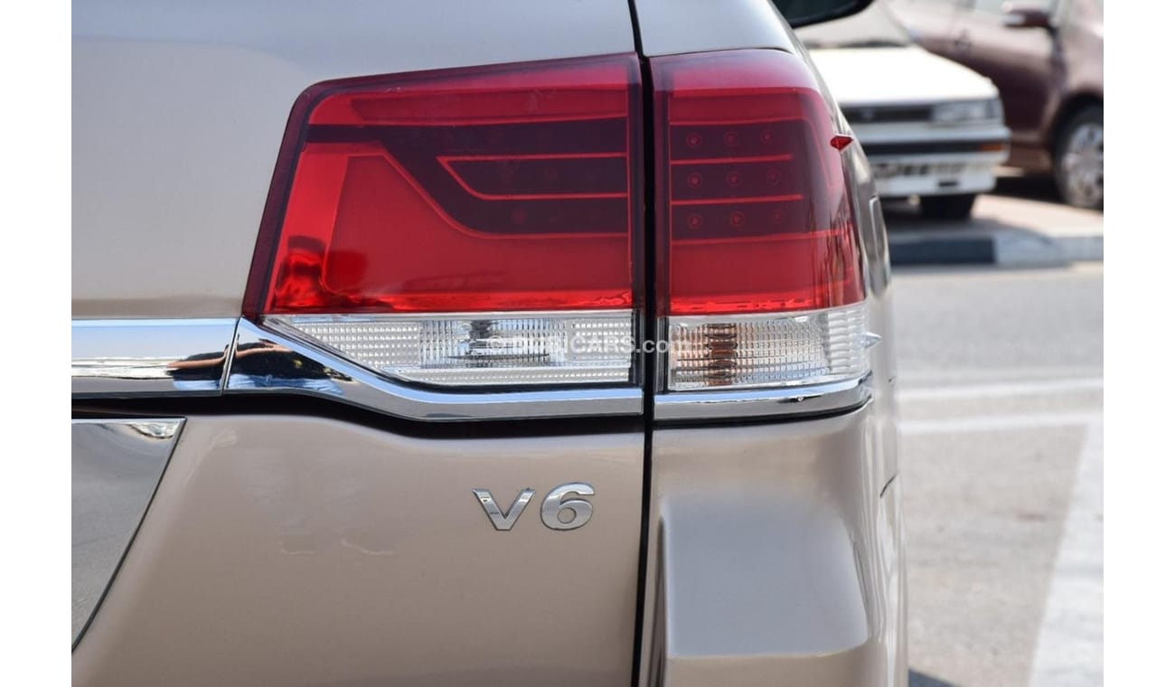 تويوتا لاند كروزر GXR