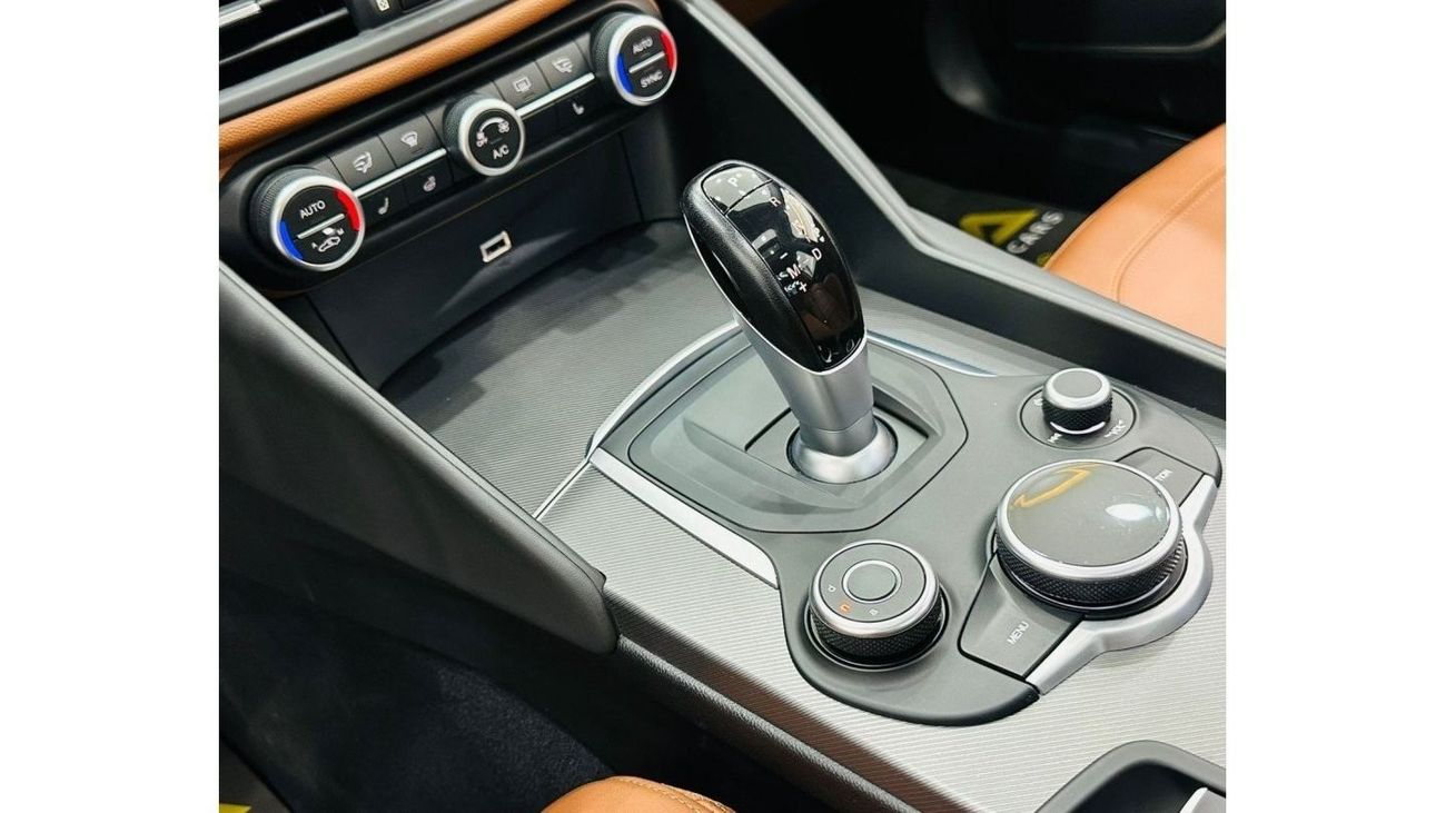 Alfa Romeo Giulia 2020 Alfa Romeo Giulia Veloce, DEC 2025 Agency Warranty + Service Contract, Full Agency Service Hist