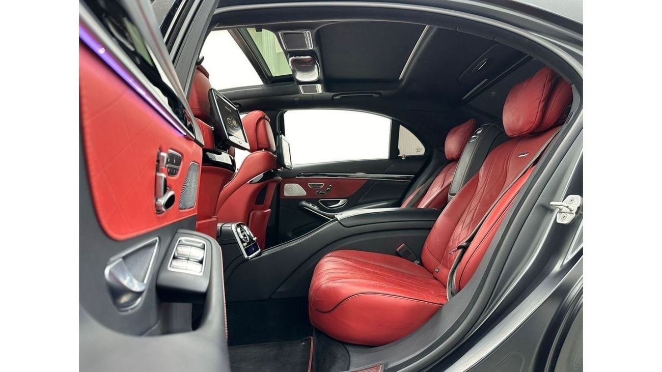 Mercedes-Benz S 65 AMG Std 2015 Mercedes Benz S65 AMG, Service History, Full Options, Very Low Kms, GCC