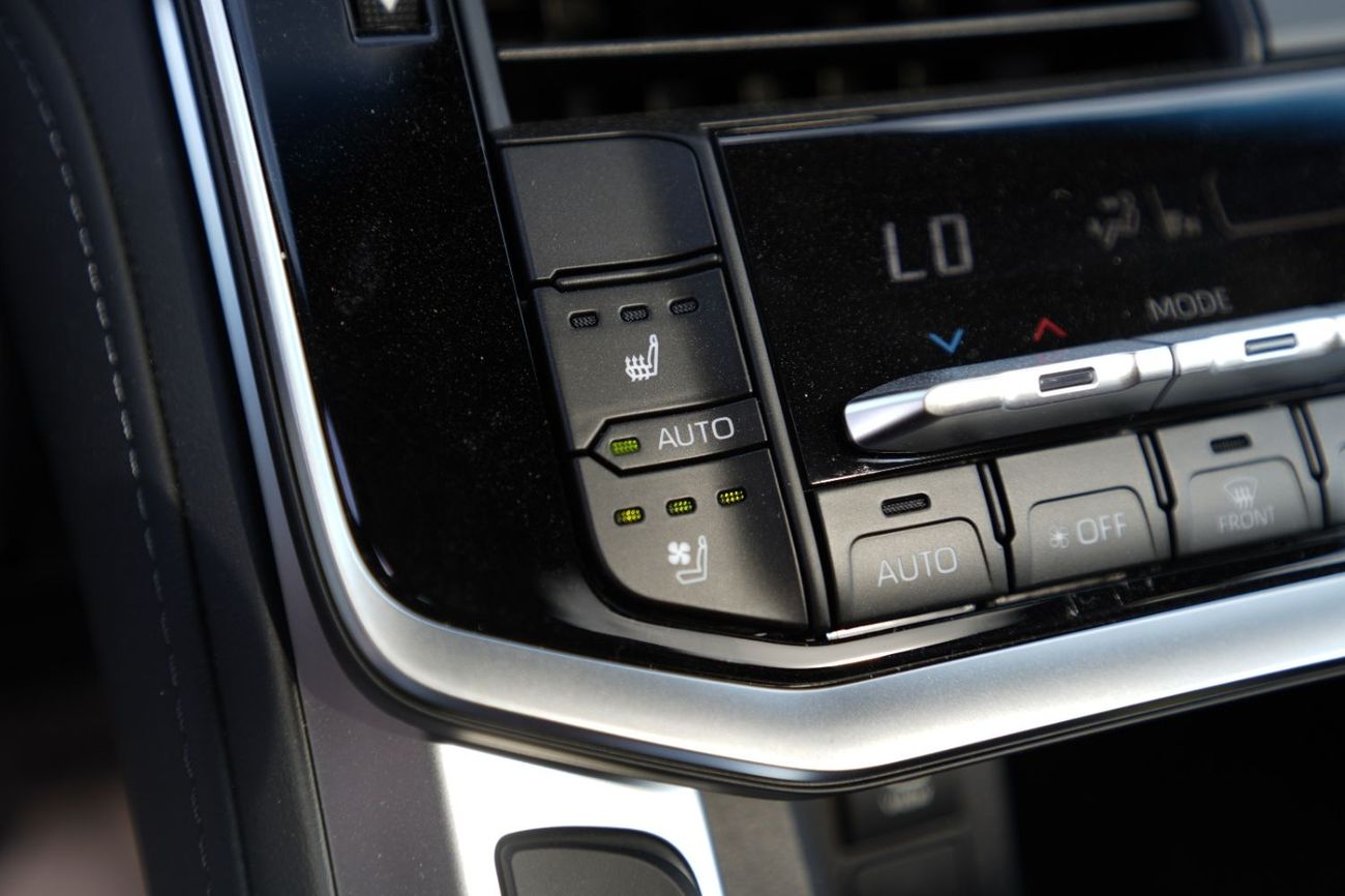 تويوتا لاند كروزر VXR 3.5