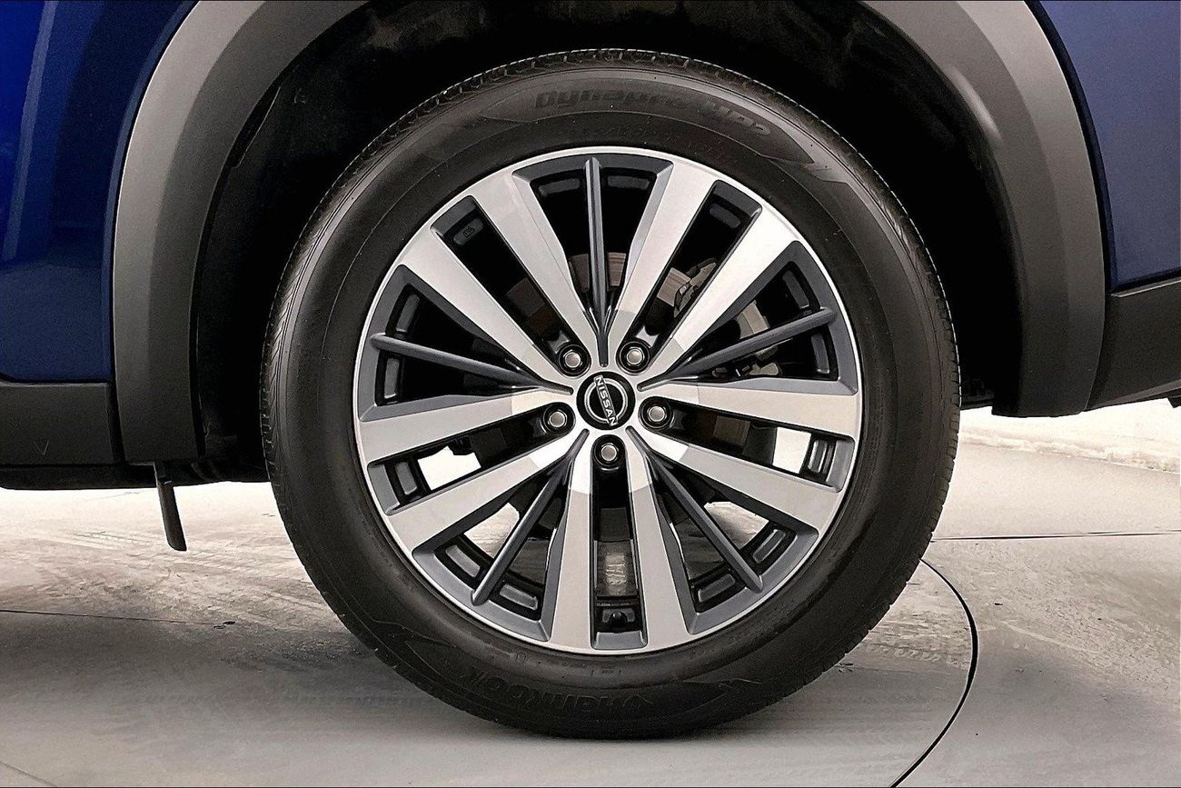 نيسان باثفايندر SL | عرض العيد الحصري | خالية من أضرار الفيضانات