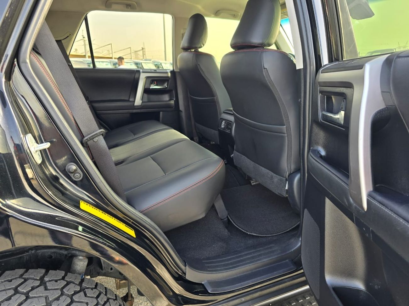 Toyota 4Runner *Offer* 2020 Toyota 4Runner SR5 Premium Black Edition - 4x4 AWD - UAE PASS