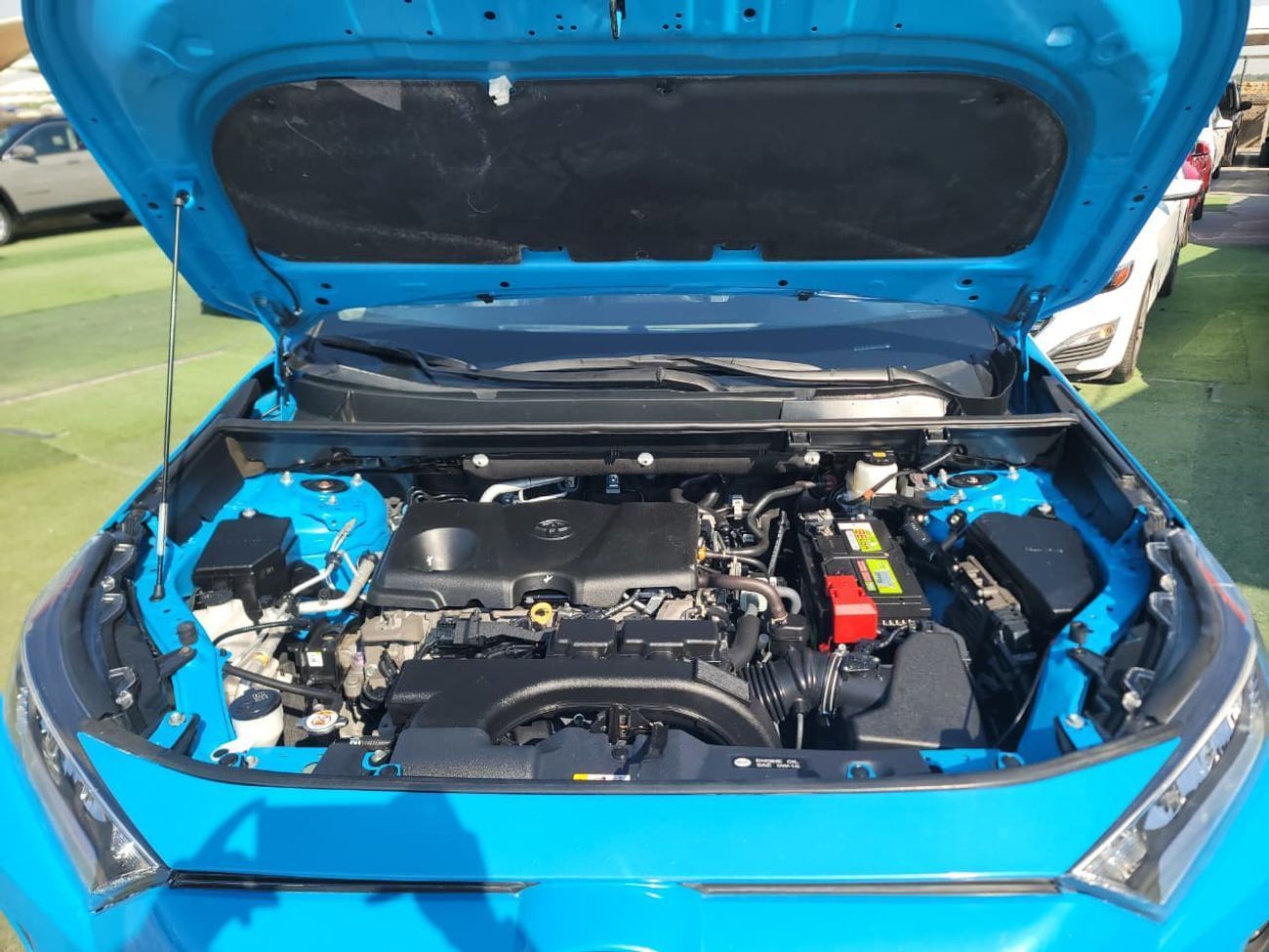 Toyota RAV4 XLE 2.5L