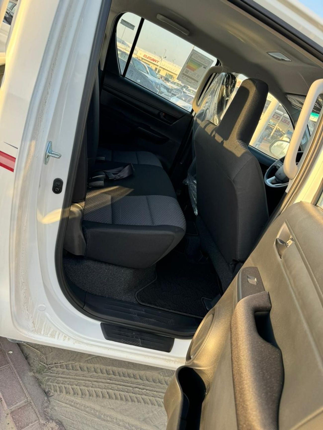 Toyota Hilux HILUX 4X4 DIESEL DOUBLE CAB BASIC 2.4L M\T