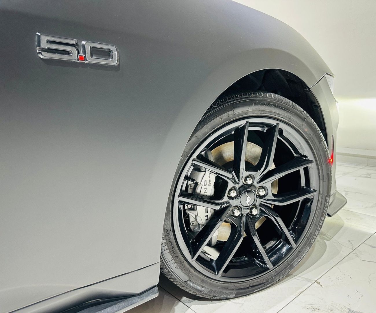 فورد موستانج GT Premium 5.0L (460 HP) Convertible A/T