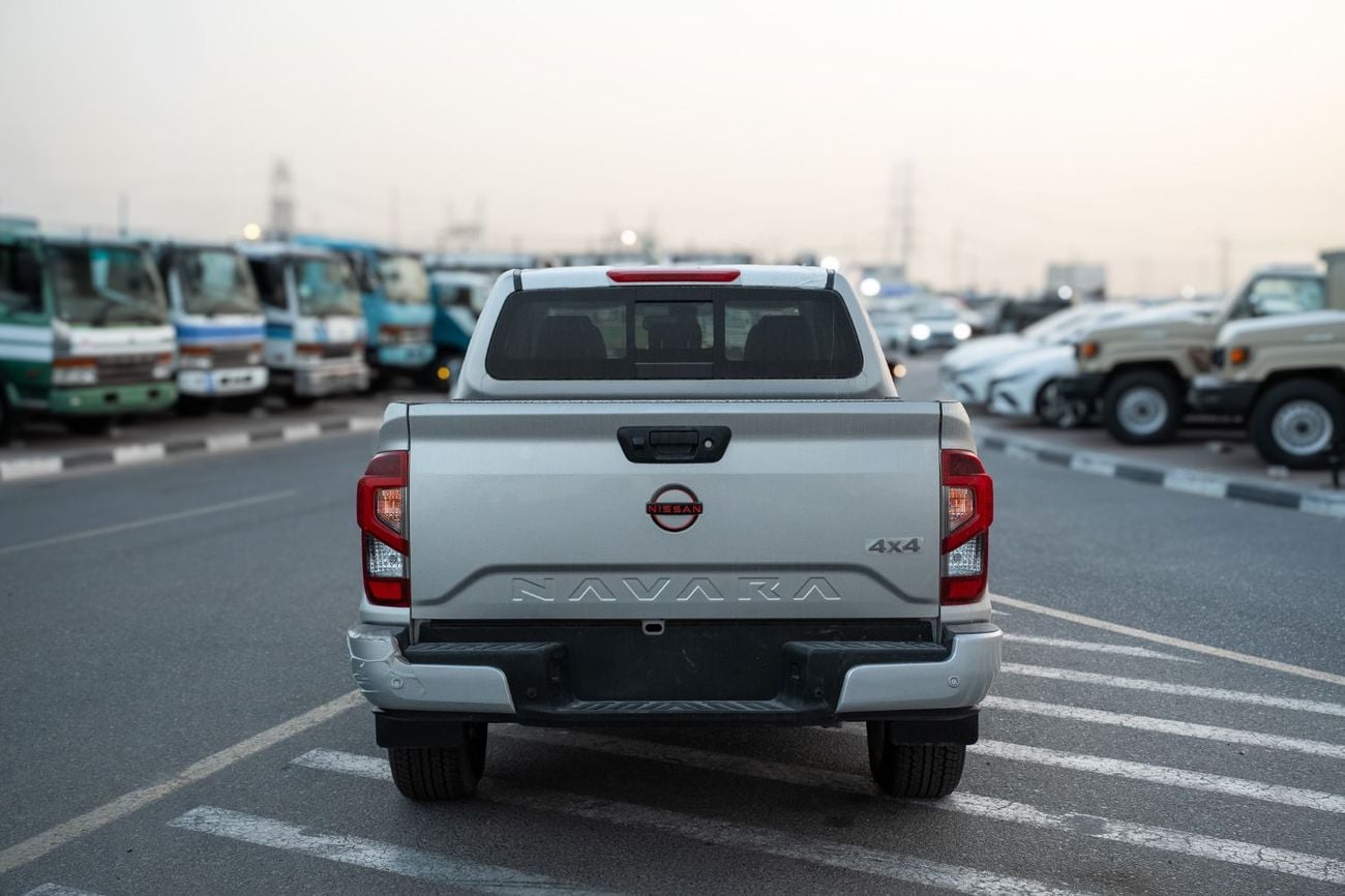 Nissan Navara PRO-4X Off-Road | 2.5L Diesel 4WD A/T (Only For Export)