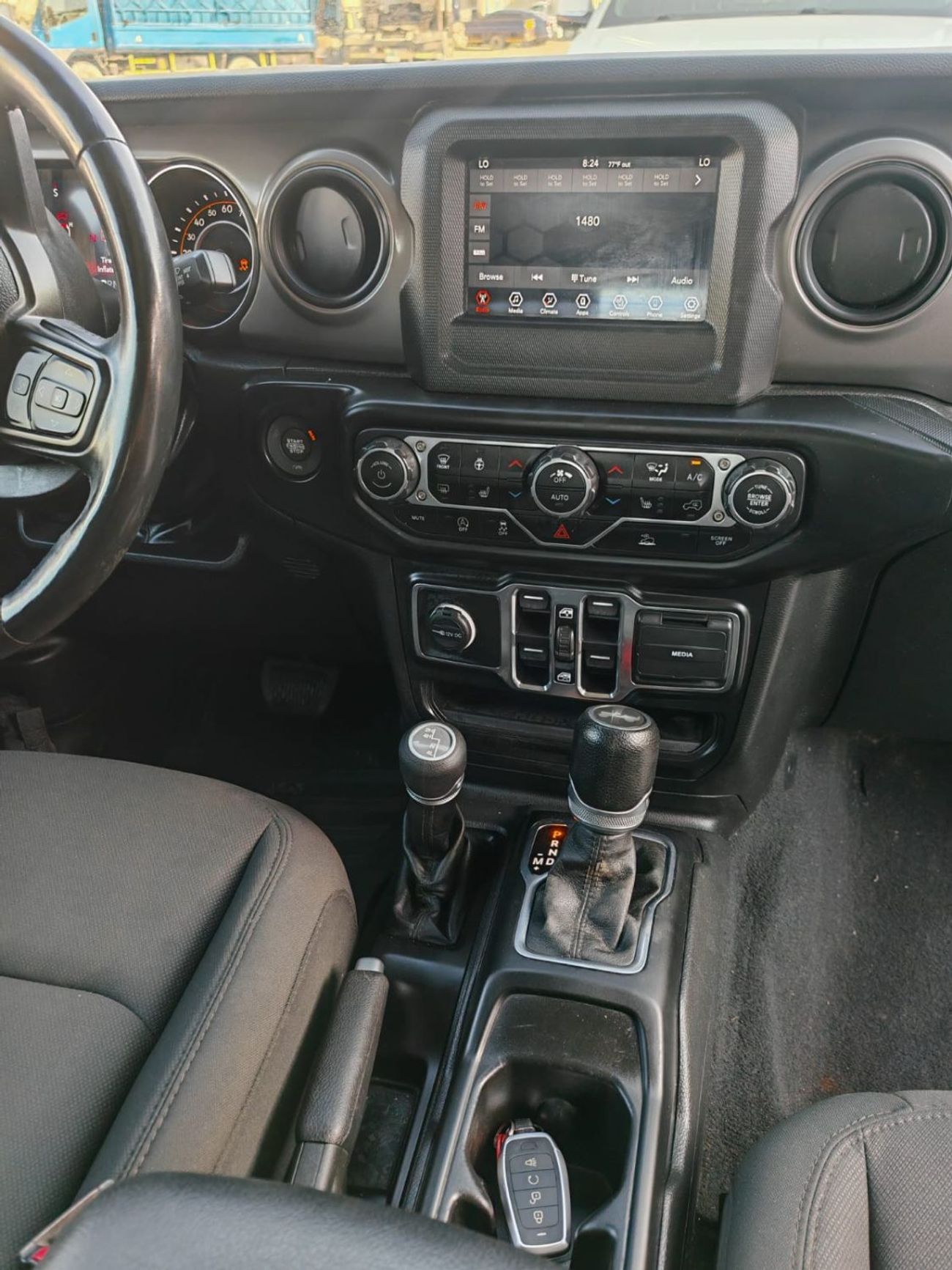 Jeep Wrangler Unlimited Rubicon 2.0L A/T