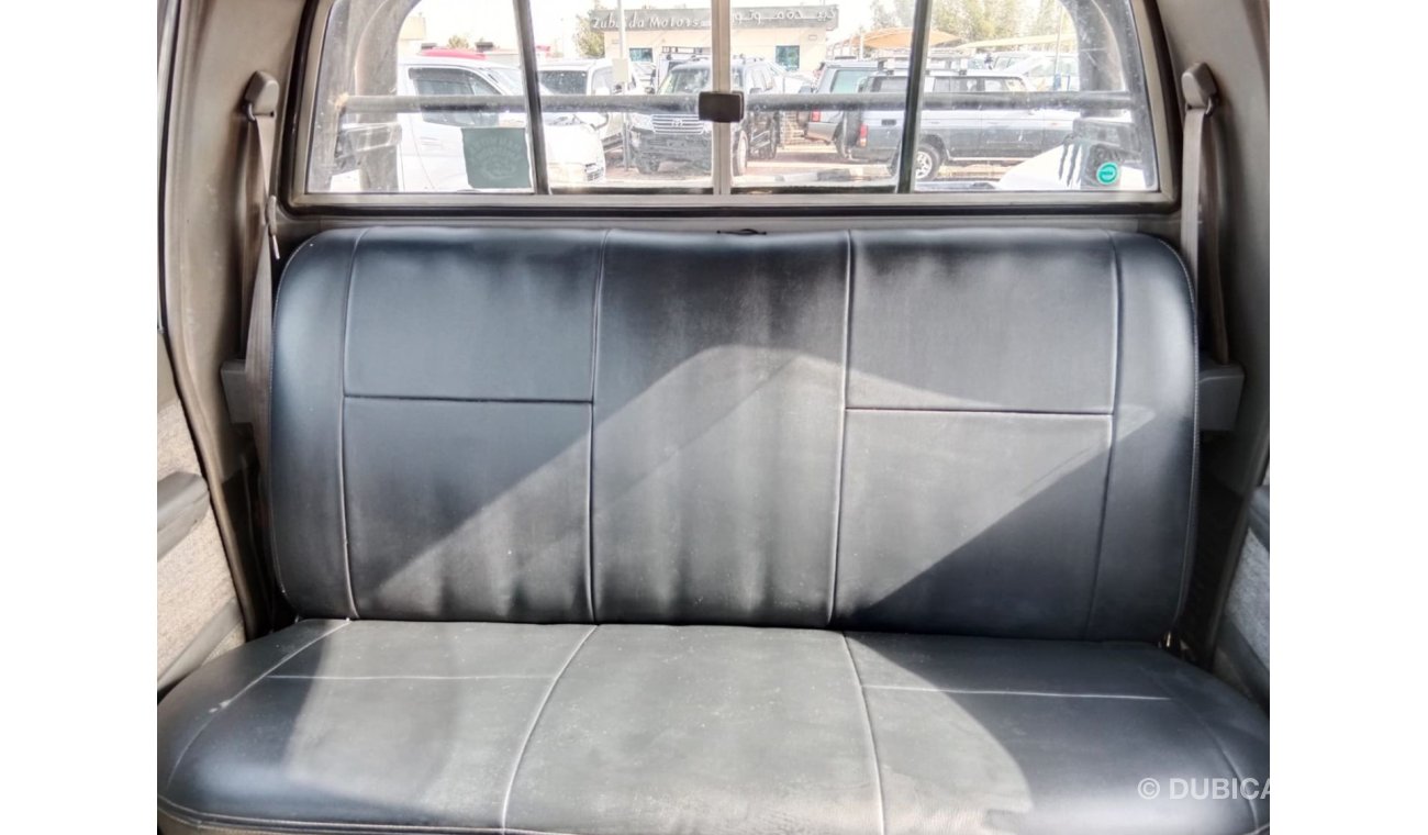 Toyota Hilux TOYOTA HILUX PICK UP RIGHT HAND DRIVE (PM1367)