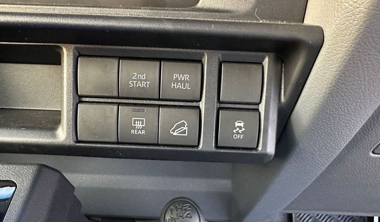 Toyota Land Cruiser 70 RHD DIESEL 2.8 Auto turbo  AUTO