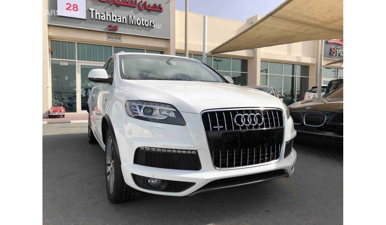 أودي Q7 SUPER CLEAN CAR ORIGINAL PAINT LOW MILEAGE