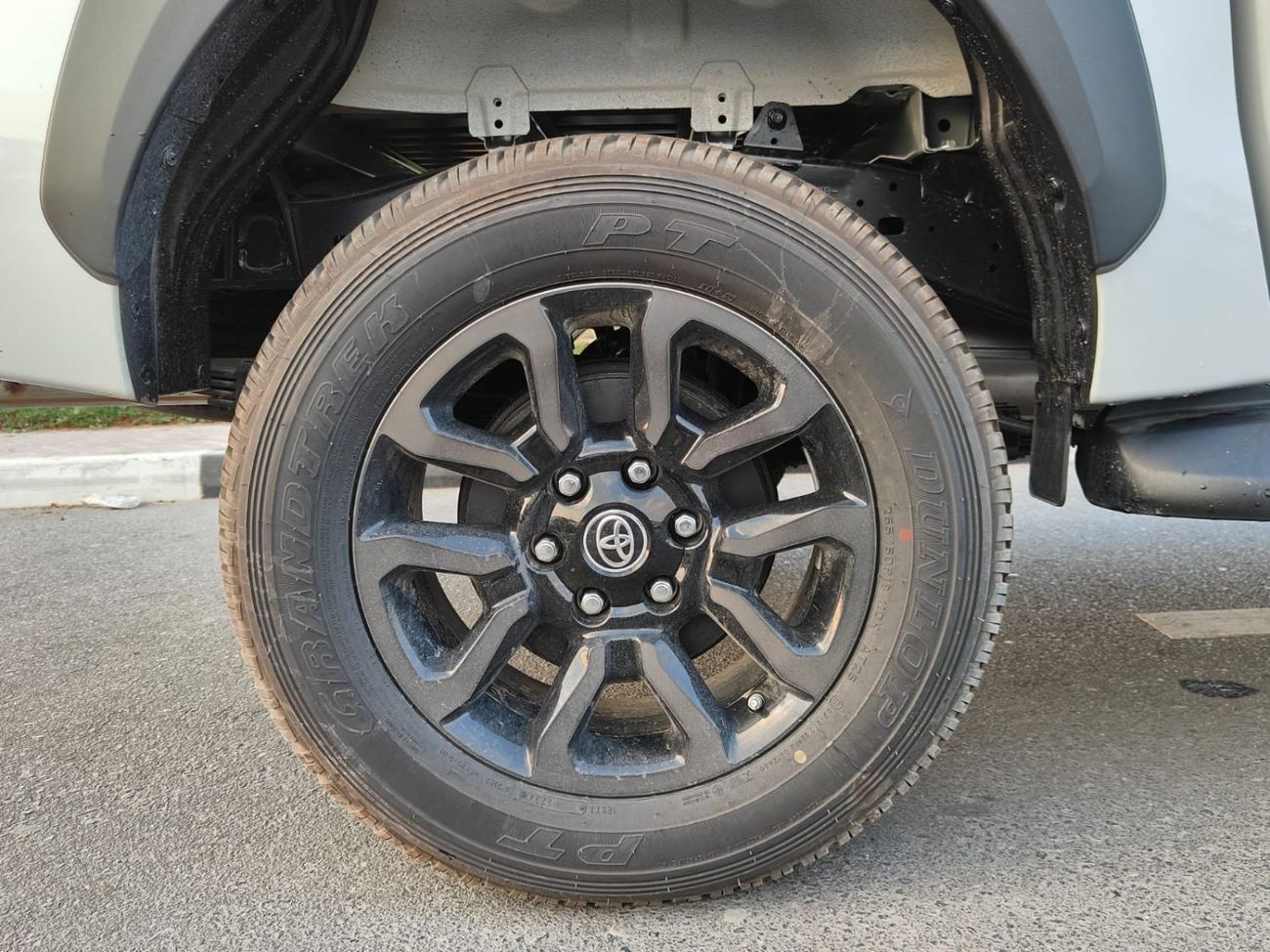 Toyota Hilux Toyota Hilux Adventure 4.0L V6 Automatic Transmission 4WD 2025