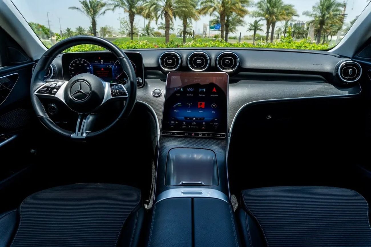 مرسيدس بنز C 200 PREMIUM