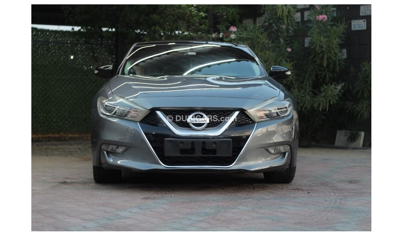 Nissan Maxima SV