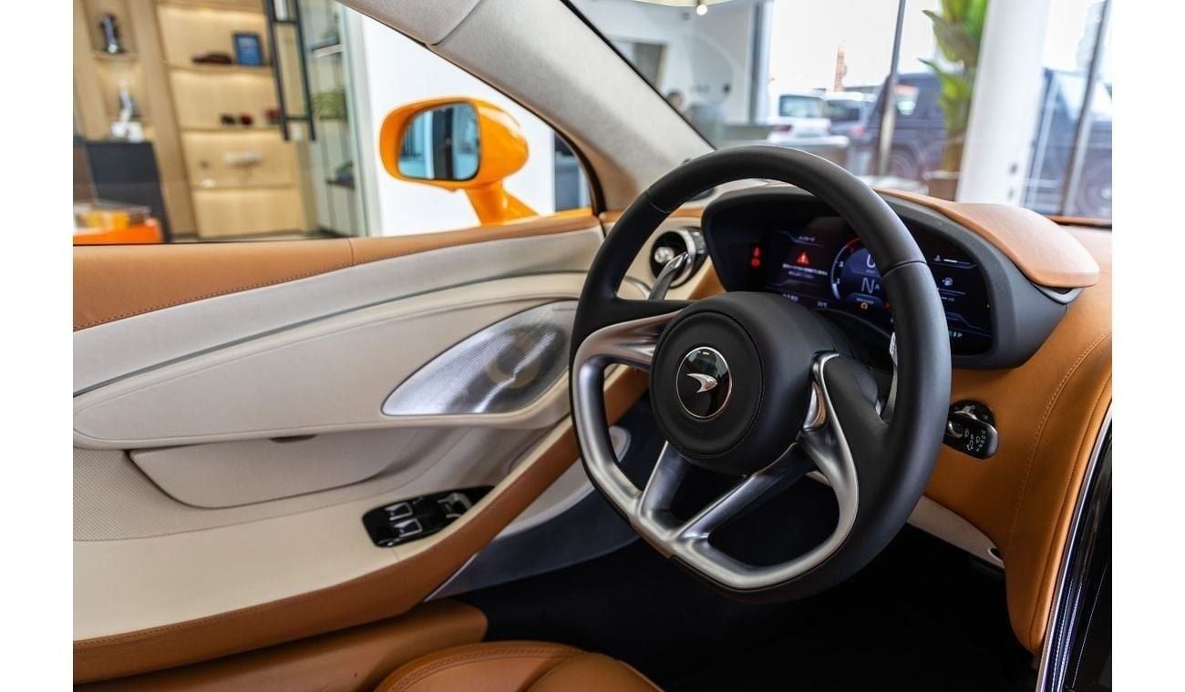 McLaren GT McLaren GT, 2 Tone Interior Exterior, Panoramic, Excellent Condition, 2022 With Warranty