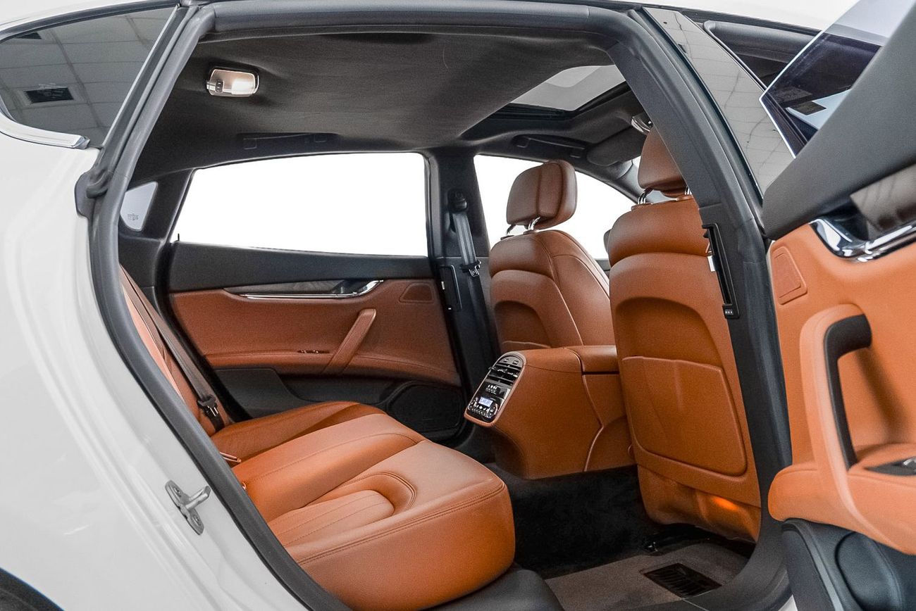 Maserati Quattroporte