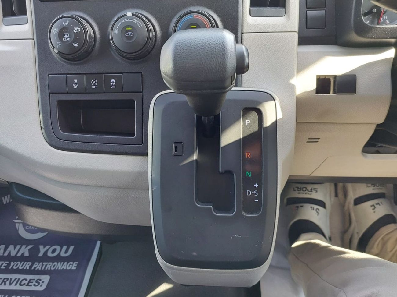 Toyota Hiace TOYOTA HIACE VAN RHD 2019 MODEL 2.8 L DIESEL AUTOMATIC(PM09311)