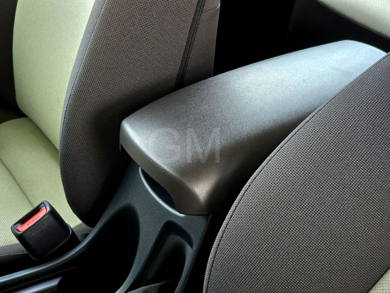 Toyota Corolla TOYOTA COROLLA 1.6L XLI - BASIC - 2025 MODEL - BLACK INSIDE BEIGE - OMANI