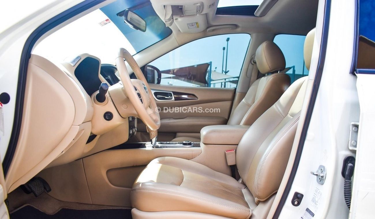 Nissan Pathfinder SV