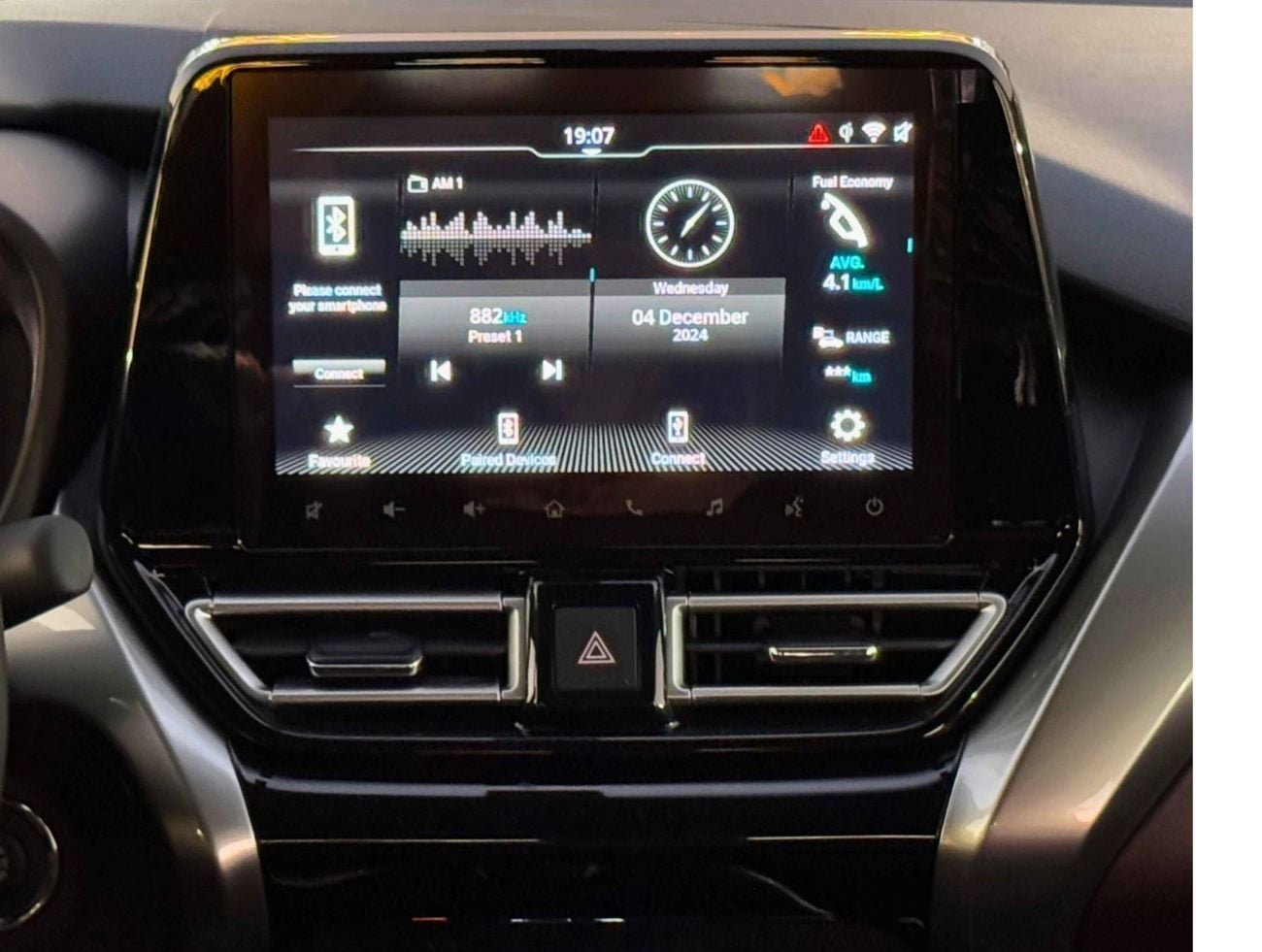 Suzuki Fronx GLX/DUAL TONE / 1.5L V4 HYBRID / DVD WITH 360* CAMERAS / AUTO A/C (CODE # FRHGLX)