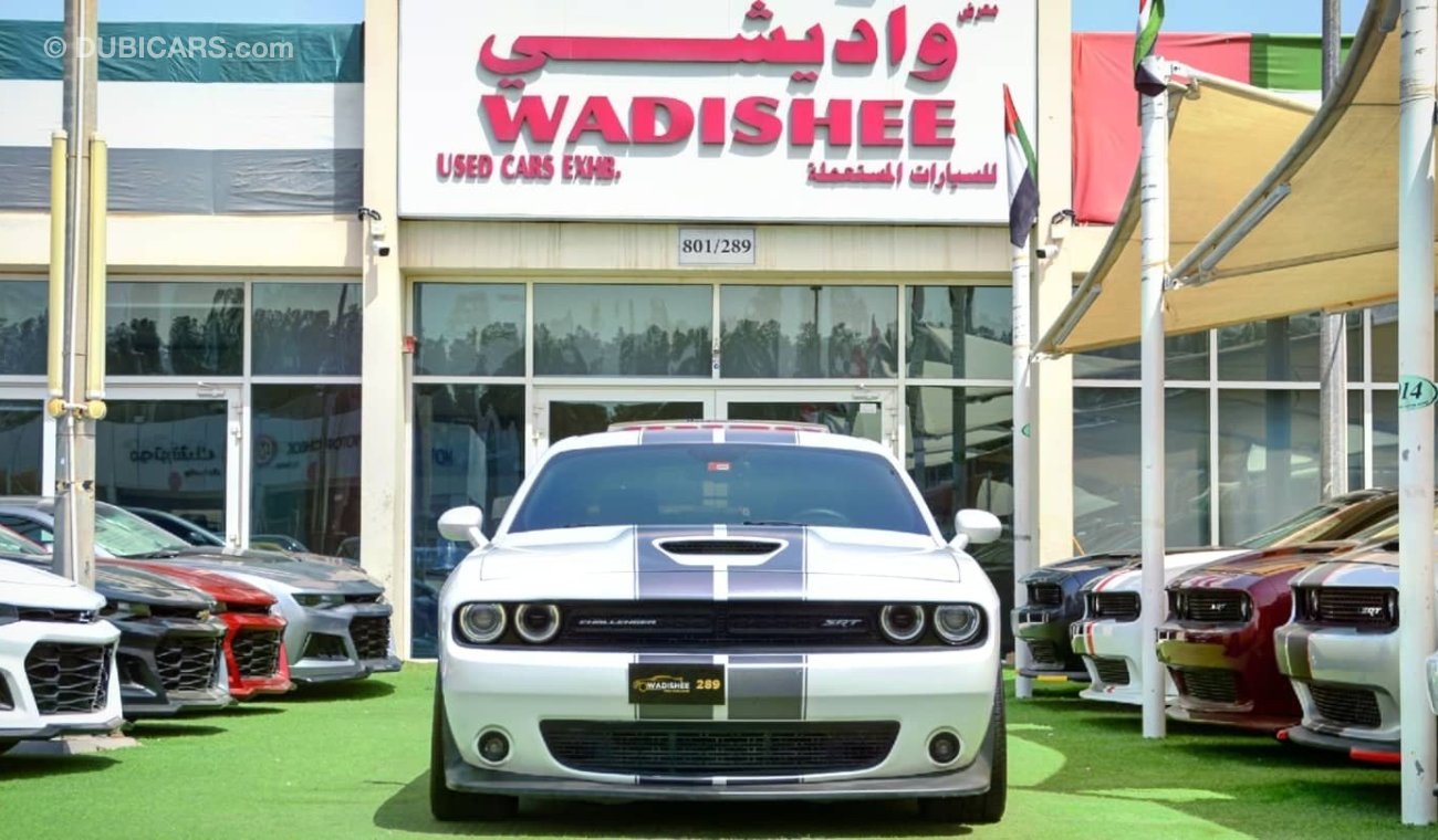 دودج تشالينجر SOLD!!!!Challenger SRT V8 6.4L 2015/ GCC Spec/ FullOption/ Excellent Condition