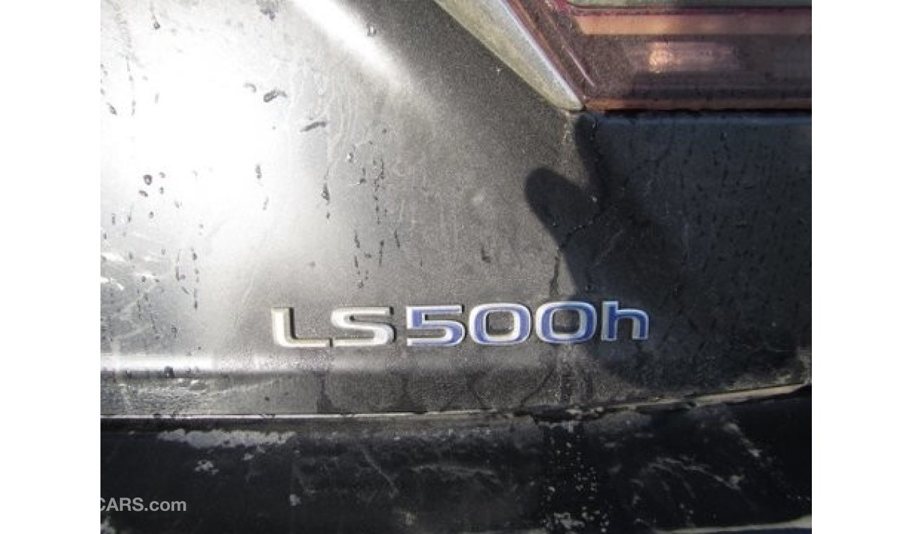 Lexus LS500 بترول h 2018