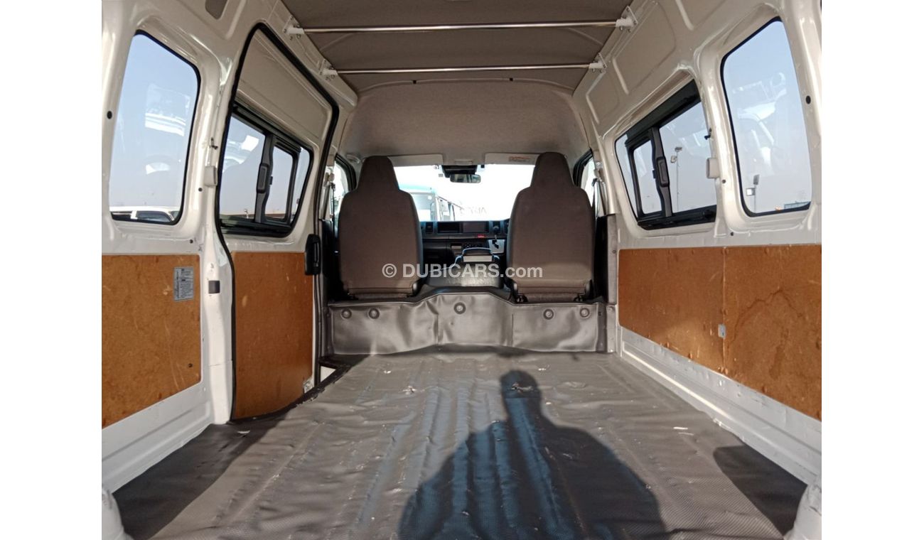 Toyota Hiace TOYOTA HIACE VAN RIGHT HAND DRIVE(PM02295)