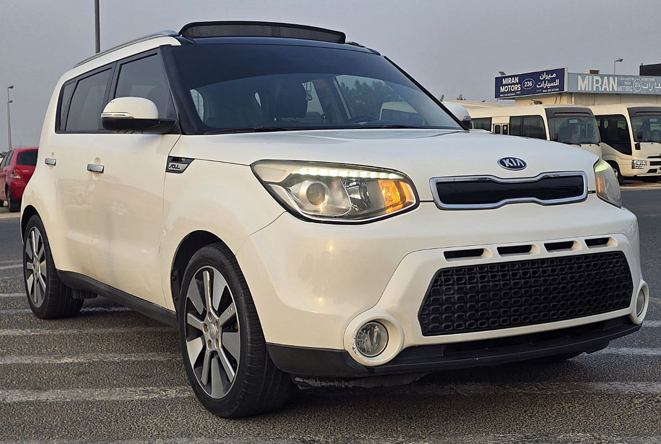Kia Soul LX USED KIA SOUL 1.6L A/T FWD GCC White Color 2017