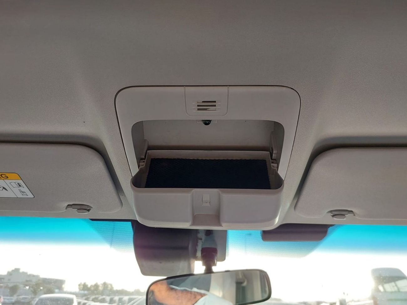 تويوتا هاياس TOYOTA HIACE VAN AMBULANCE RHD 2020 MODEL 2.8 L DIESEL AUTOMATIC(PM04638)