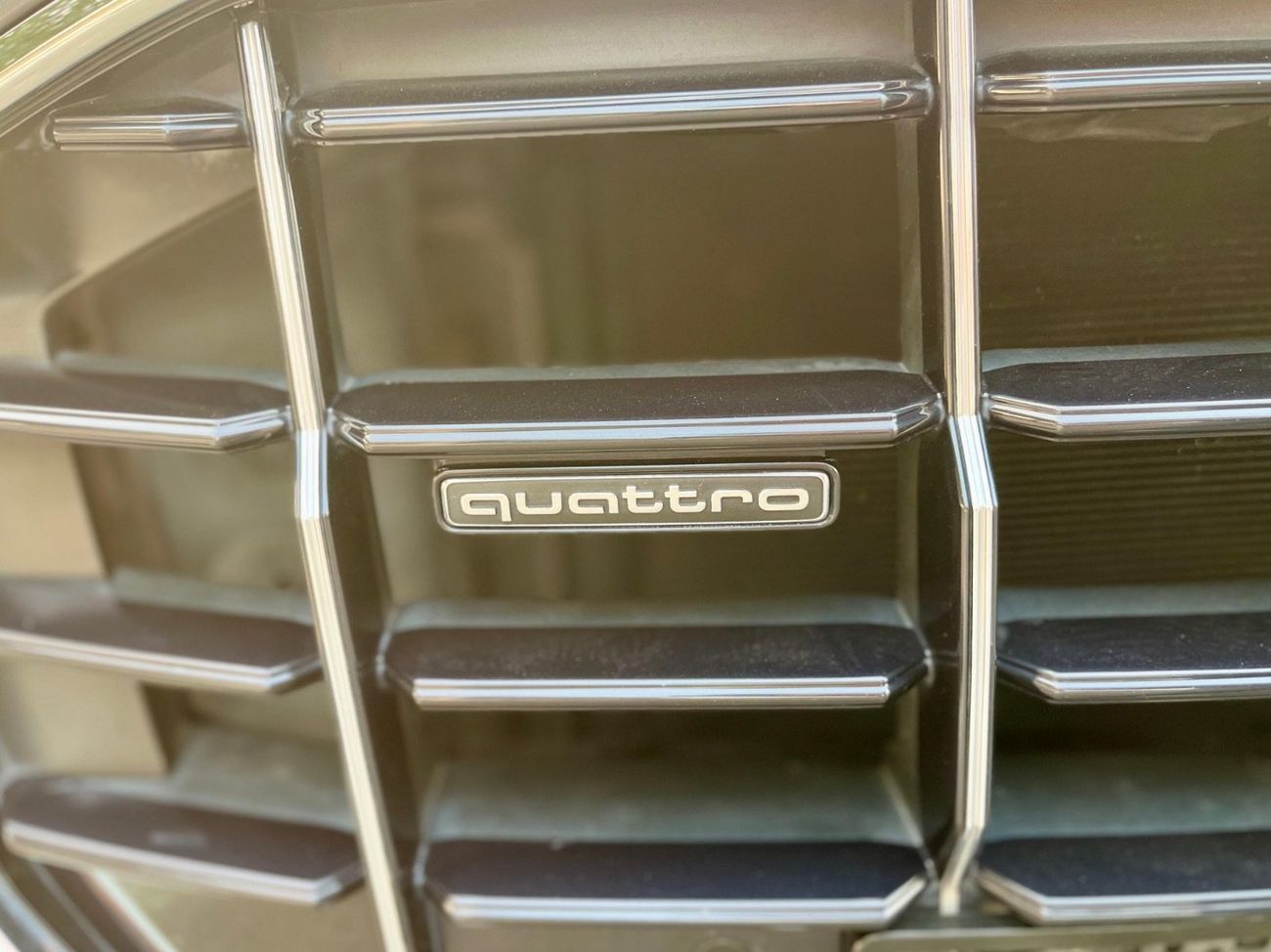 أودي Q8 55 TFSI quattro S-Line 3.0L (340 HP)