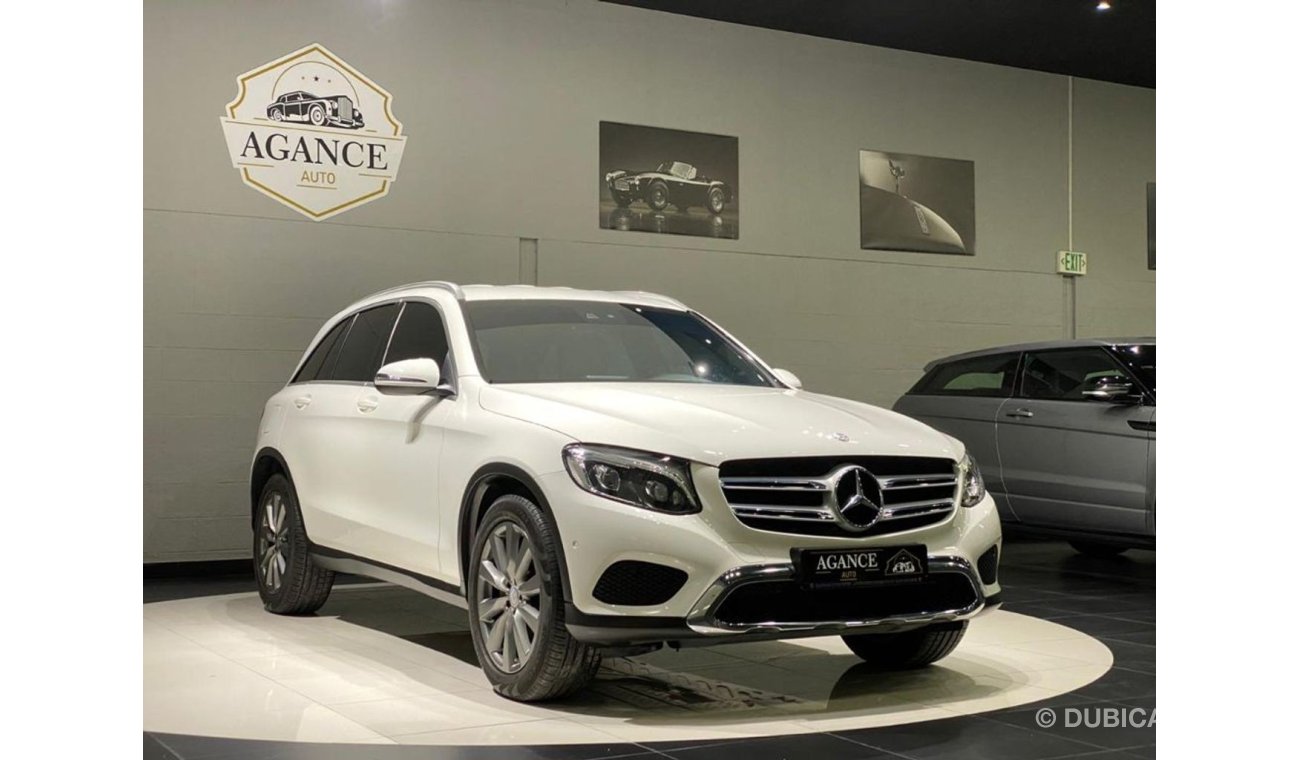 مرسيدس بنز GLC 250 4Matic, Mercedes Warranty, Mercedes Service History, Low Mileage, GCC