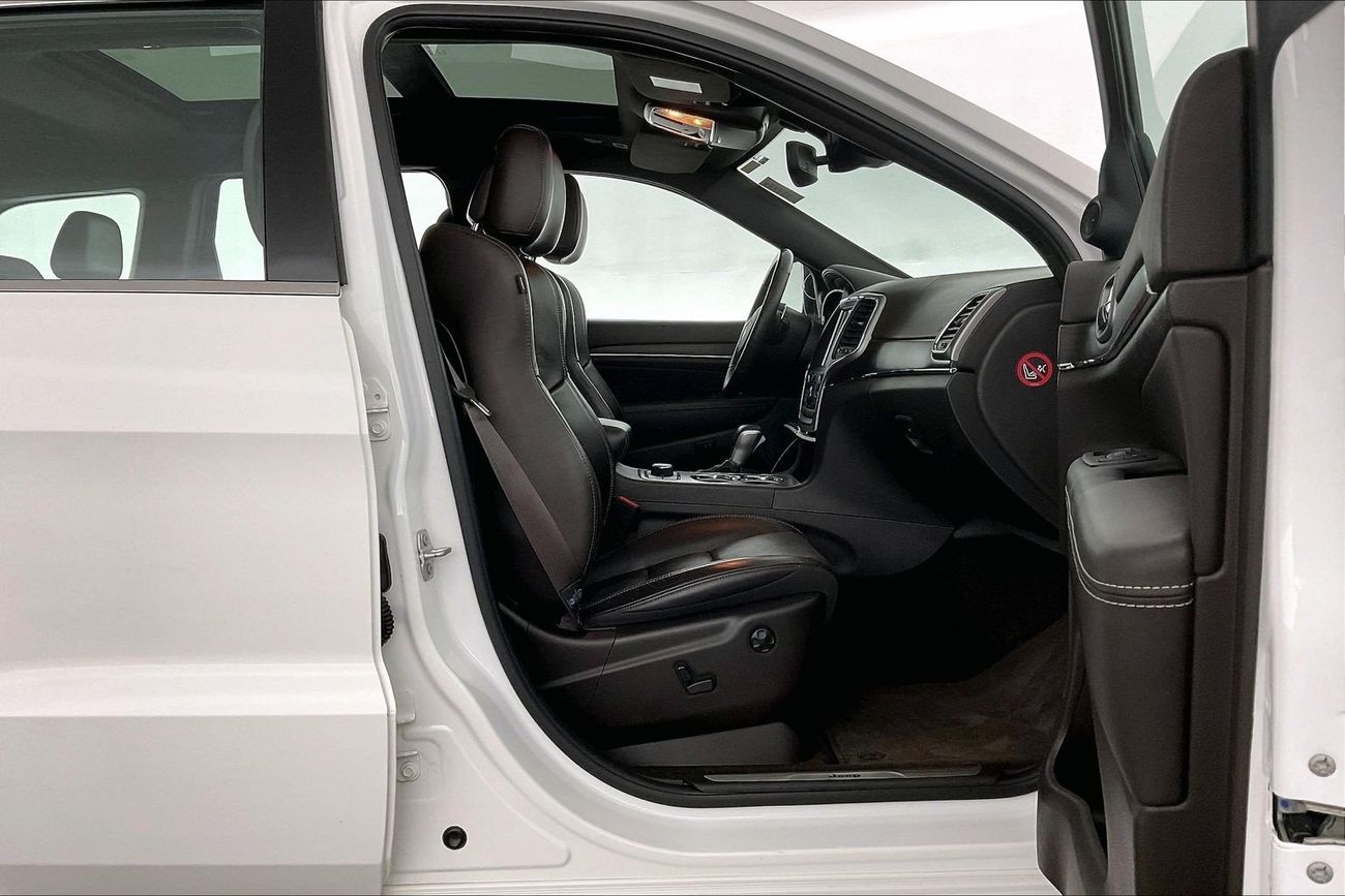 Jeep Grand Cherokee Overland | National Day Celebration | Guaranteed Warranty | 0 Down Payment