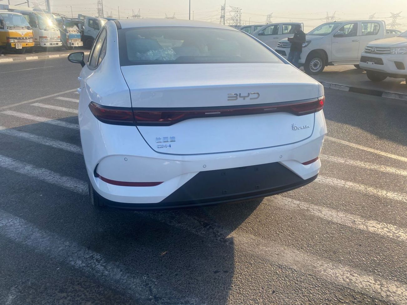 بي واي دي كين بلاس تشين بلس 2025 DM-i Smart Driving Edition 55km النموذج الرائد للسيارة المدمجة الهجينة (DM-i) بقوة 101