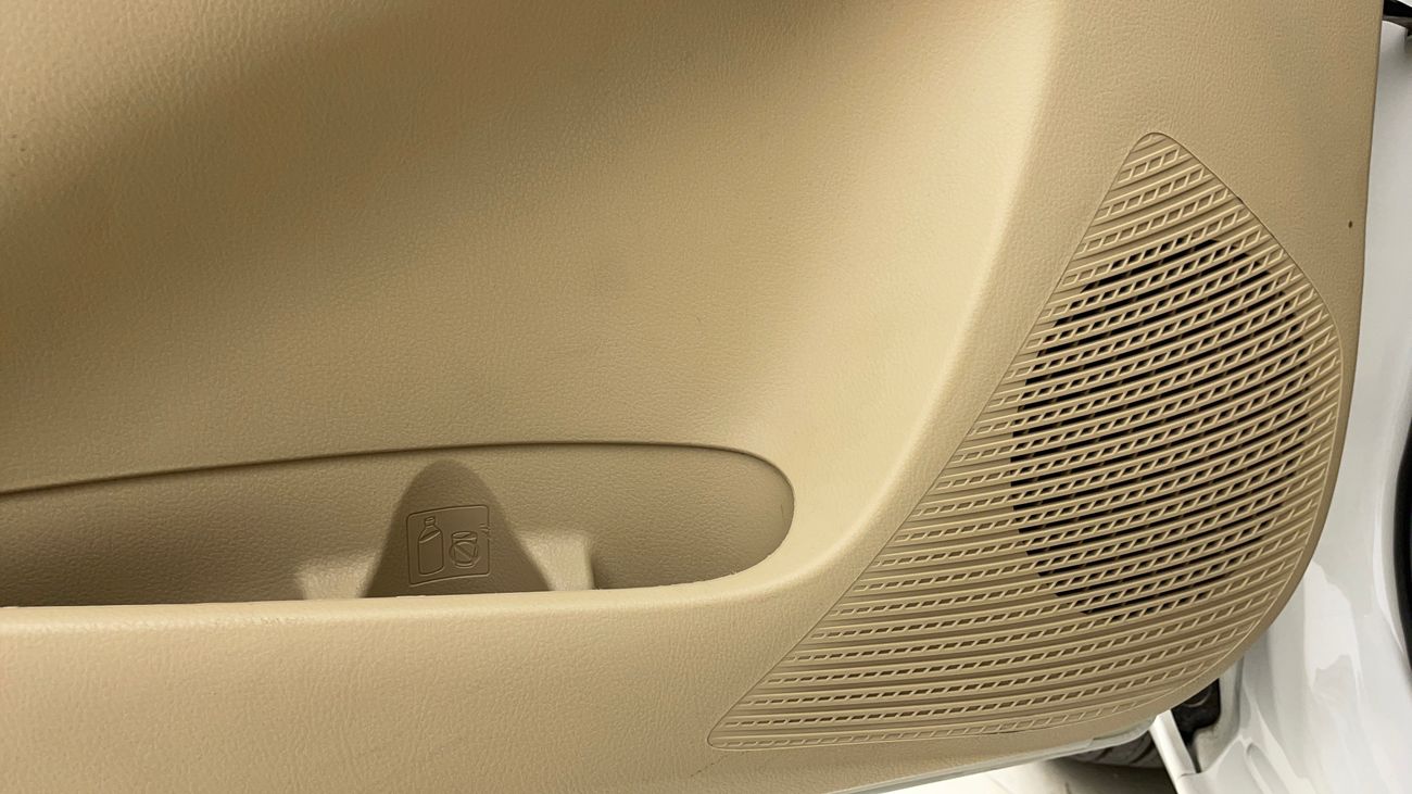 تويوتا يارس SE 1.5 | بدون دفعة مقدمة | اختبار قيادة مجاني للمنزل