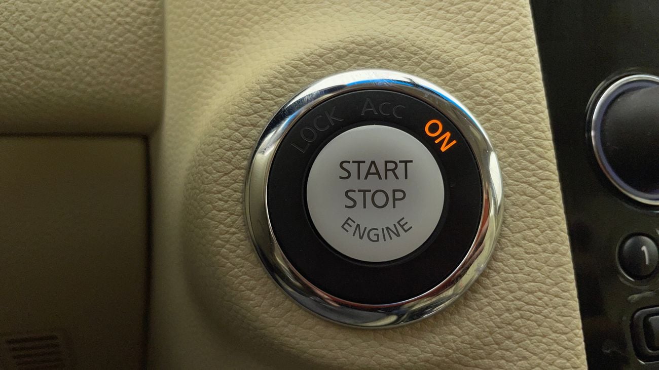 إنفينيتي QX70 LUXURY 3.7 | بدون دفعة مقدمة | اختبار القيادة في المنزل