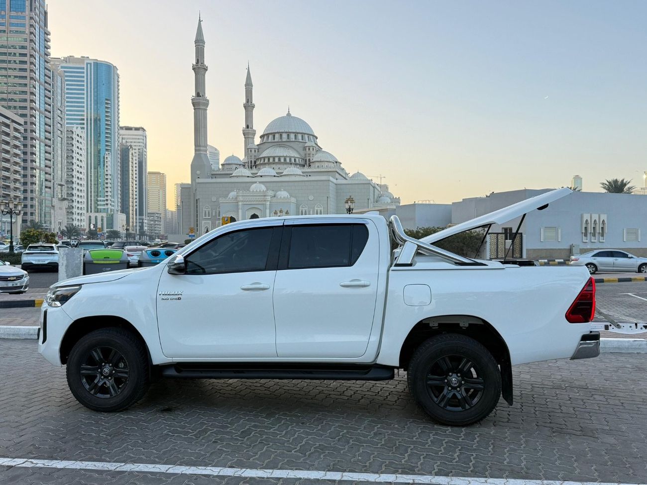 Toyota Hilux SR5 Right Hand Drive