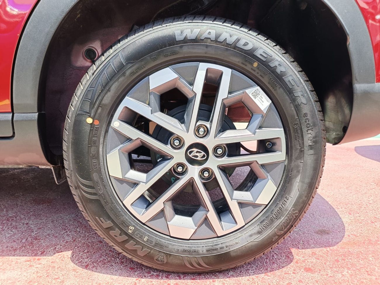 New Hyundai Venue QXI Premier Plus Turbo, 1.0L V4, Alloy Wheels ...