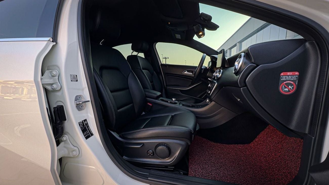 Mercedes-Benz A 220 AMG PACKAGE