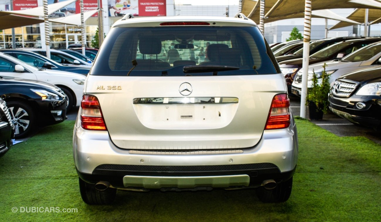 مرسيدس بنز ML 350 خليجى رقم واحد فتحة  مثبت سرعة تحكم  أنوارضباب رنجات حساسات تحكم مثبت سرعة بحالة ممتازة