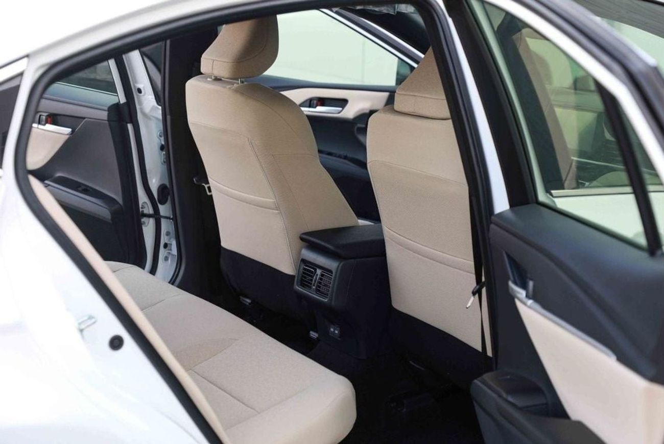 Toyota Camry 2025 TOYOTA CAMRY E 2.5 - PLATINUM WHITE PEARL inside BEIGE | Export Only