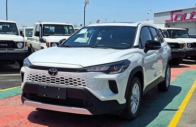 تويوتا كورولا كروس Toyota corolla cross HEV 2.0L A/T SUV FWD White Color 2026 Model
